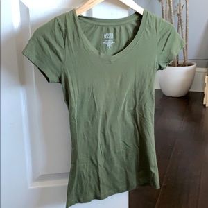 Active Basic Olive green tee